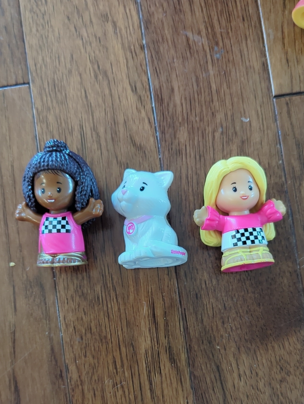 Bundle Fisher-Price Little People Barbie Pink Friend Doll Set